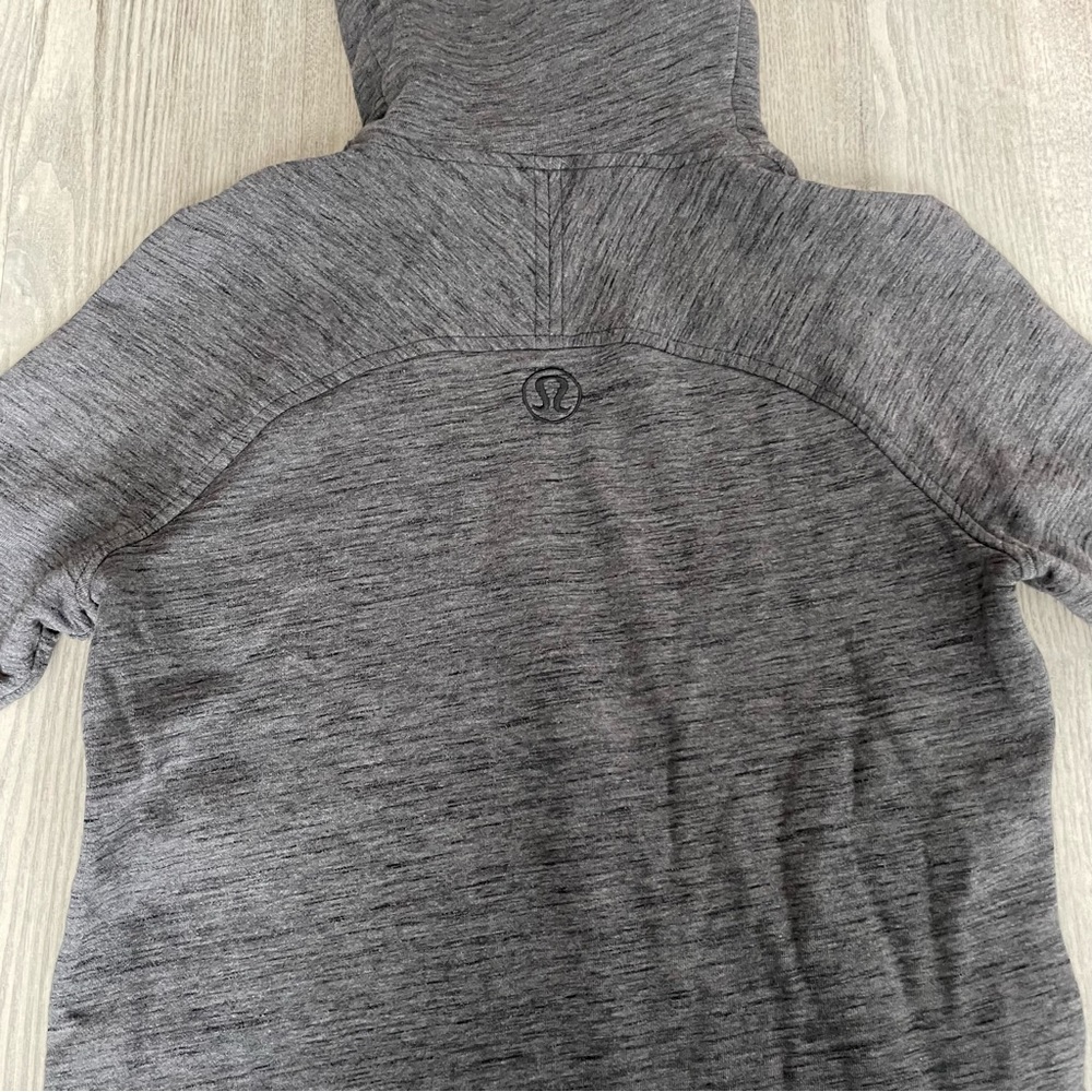 Lululemon Turtleneck Sweatshirt - Picture 1 of 5